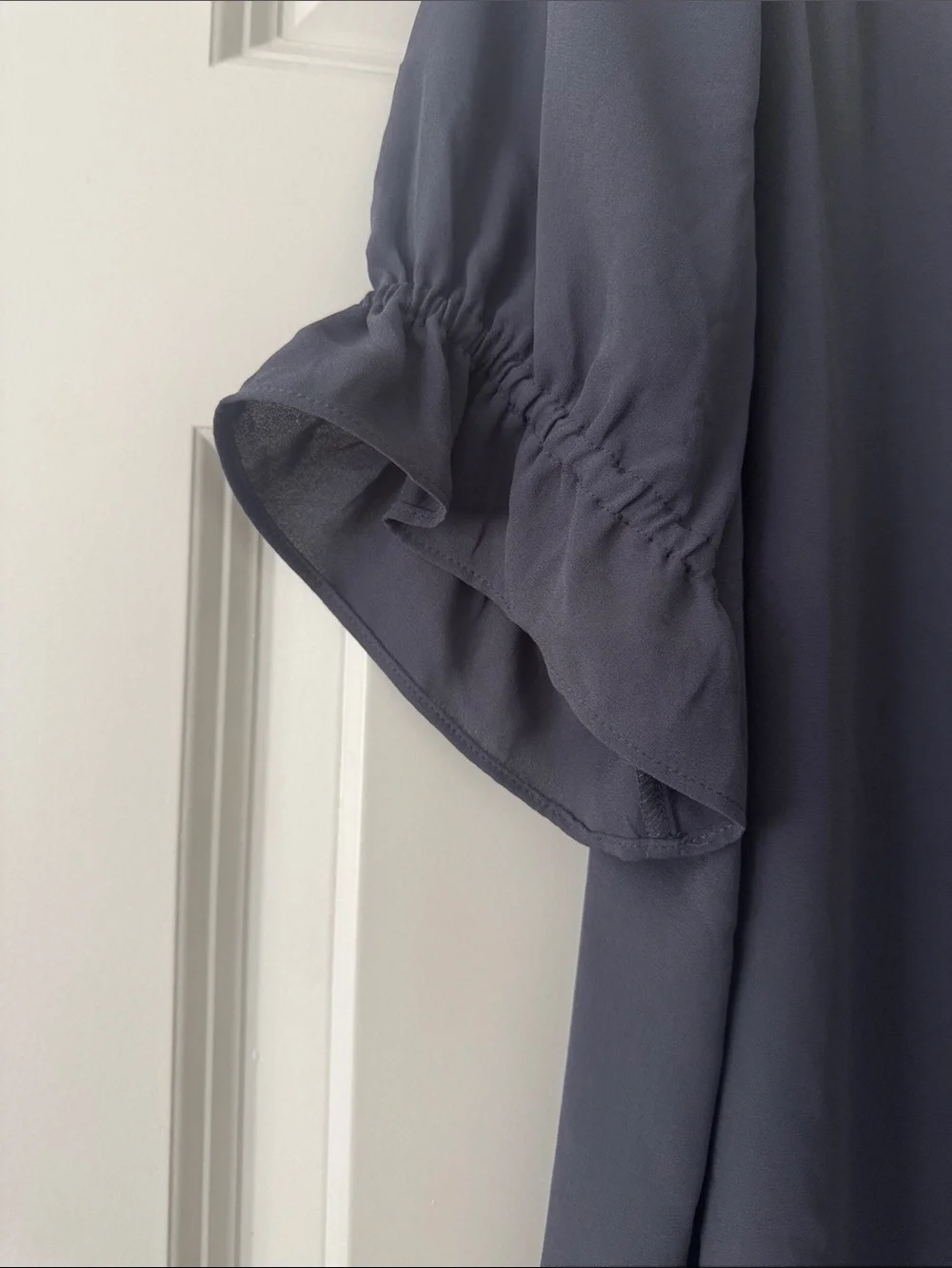 LOFT Slate Blue V-Neck Puff Sleeve Blouse size M